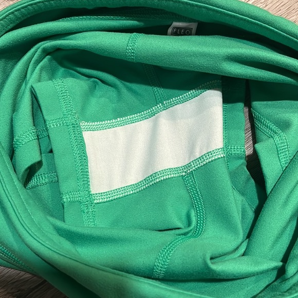 Green FLEOs - Picture 3 of 3